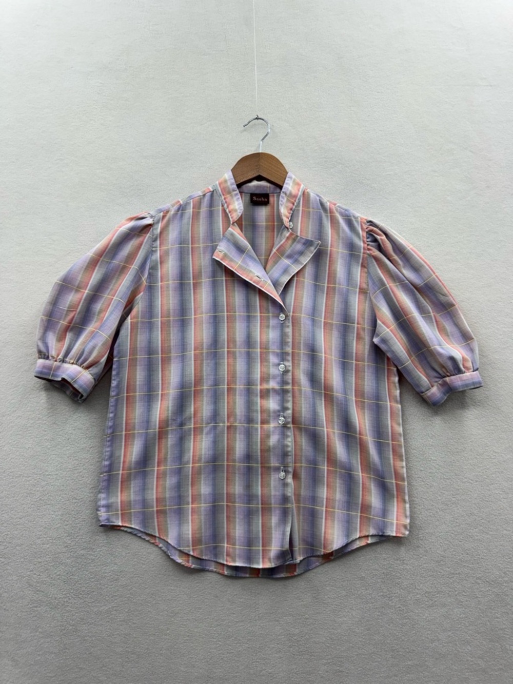 Sasha Women’s Medium Plaid Print Puffed Short Sleeve Button Up Blouse 1980s
